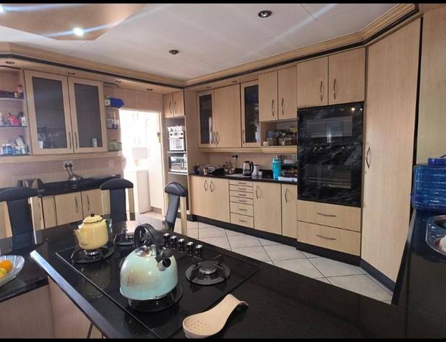 4 BEDROOM HOUSE FOR SALE IN BRACKENDOWNS